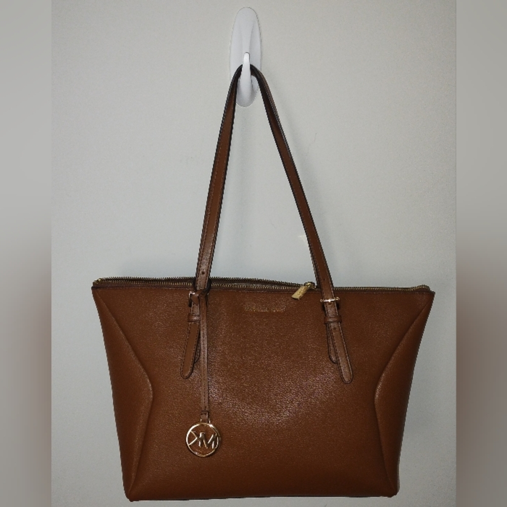 Michael Kors Coraline LG Tote Brown. Used In Very Good To Excellent Condition...